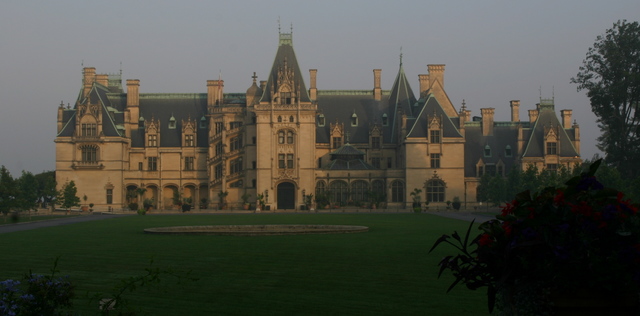 ../pictures/Biltmore_house22.jpg