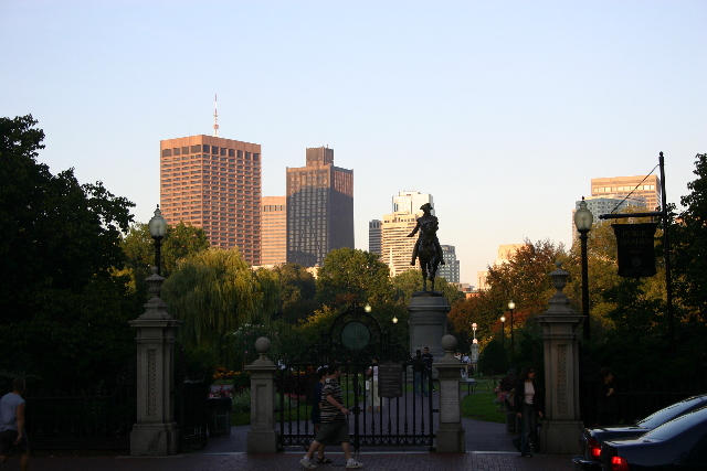 ../pictures/Boston_public_garden1.jpg