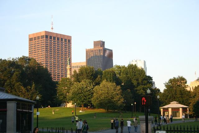 ../pictures/Boston_public_garden4.jpg