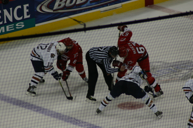 ../pictures/Hurricanes_Oilers_game5_109.jpg