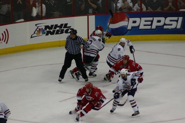 ../pictures/Hurricanes_Oilers_game5_113.jpg