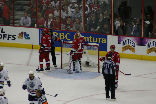 ../pictures/Hurricanes_Oilers_game5_59.jpg