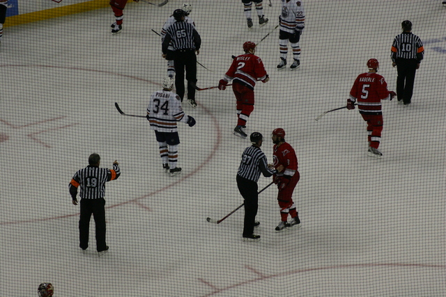 ../pictures/Hurricanes_Oilers_game5_81.jpg