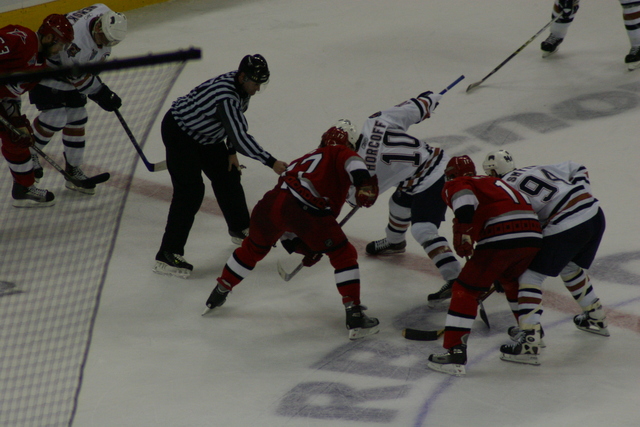 ../pictures/Hurricanes_Oilers_game5_84.jpg