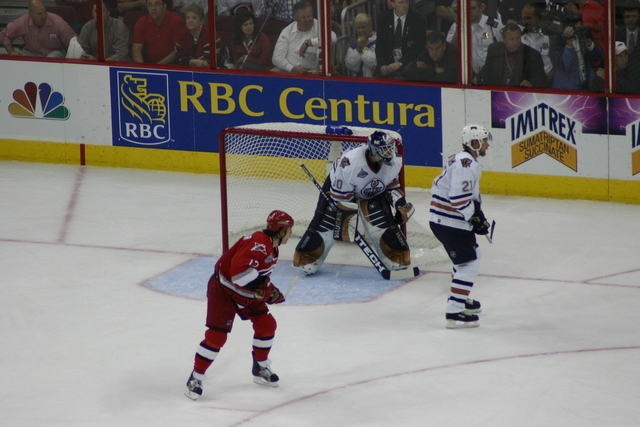 ../pictures/Hurricanes_Oilers_game5_86.jpg