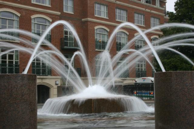 ../pictures/Water_fountain4.jpg