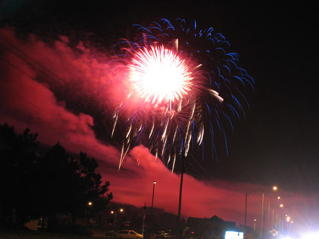 ../pictures/fireworks26.jpg