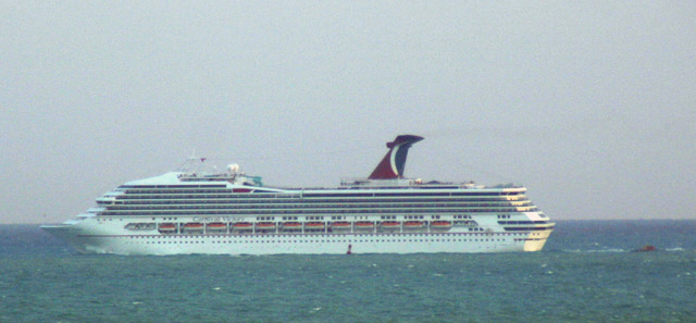 ../pictures/cruise_ship.jpg