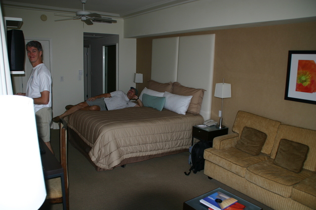../pictures/our_hotel_room2.jpg