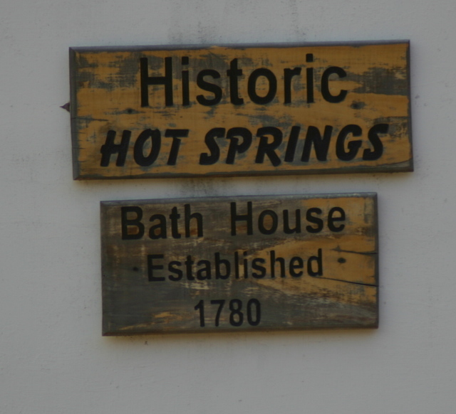../pictures/historic_Hot_Springs_sign.jpg