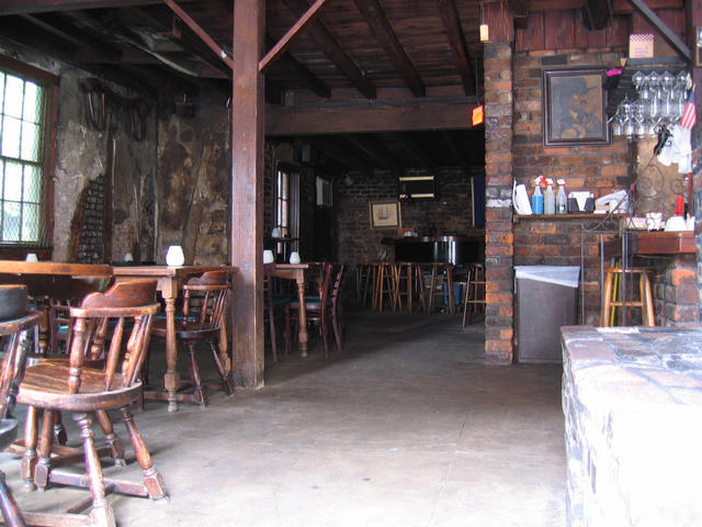 ../pictures/inside_of_the_blacksmith_shop.jpg