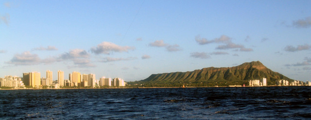 ../pictures/shore_view_from_boat2.jpg