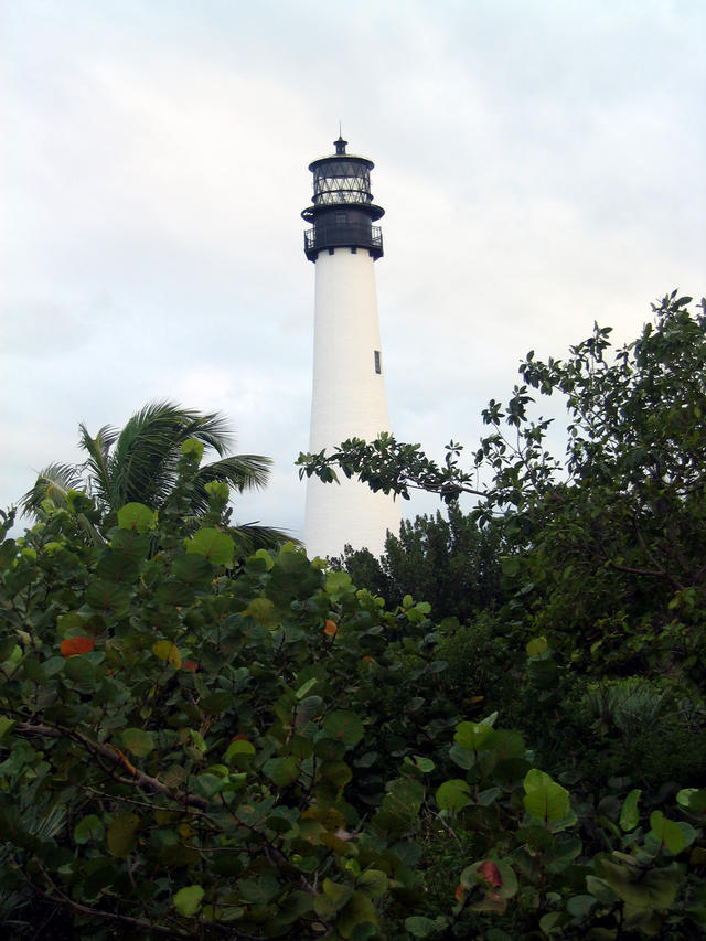 ../pictures/lighthouse2.jpg