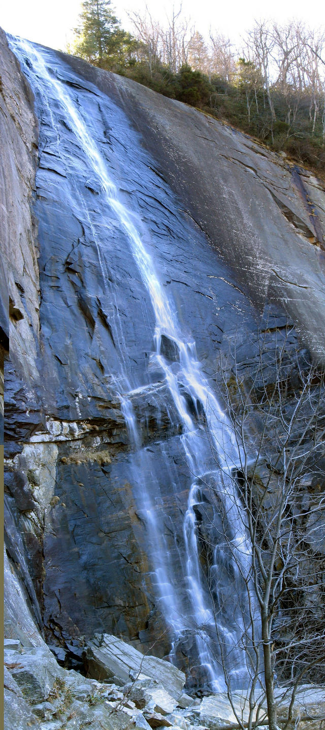 ../pictures/Hickory_nut_falls.jpg