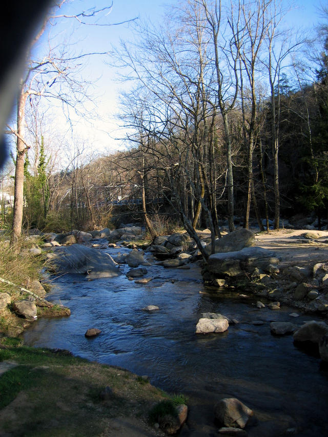 ../pictures/river_walk.jpg
