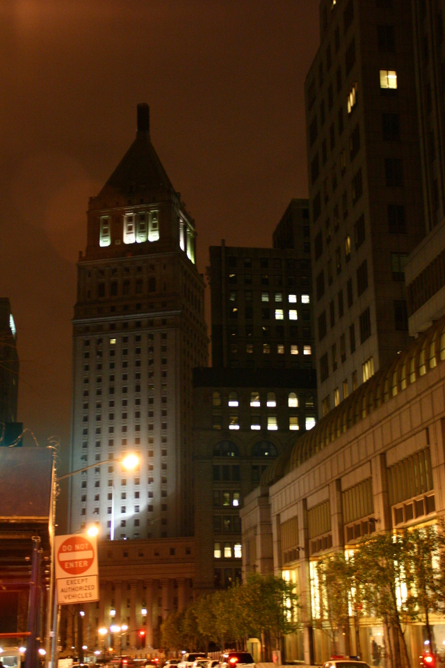 ../pictures/NYC_by_night11.jpg