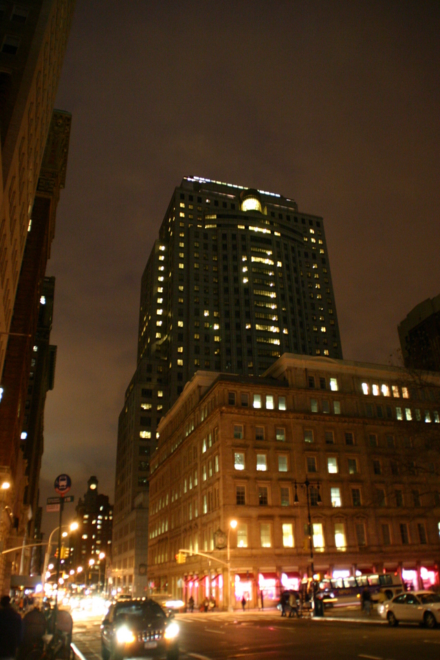 ../pictures/NYC_by_night9.jpg