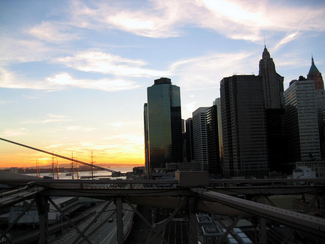 ../pictures/downtown_from_Brooklyn_bridge.jpg