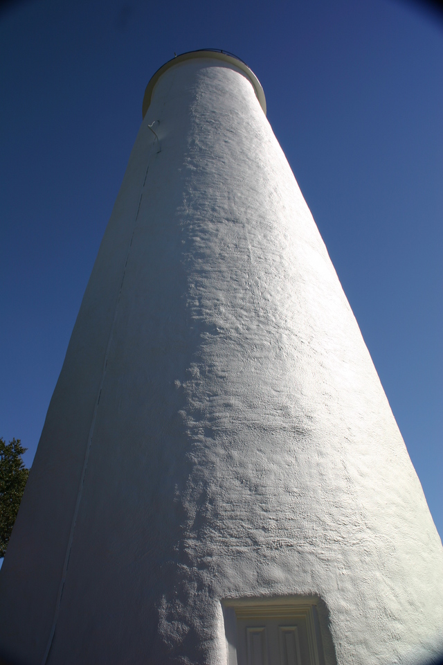 ../pictures/Ocracoke_lighthouse10.jpg