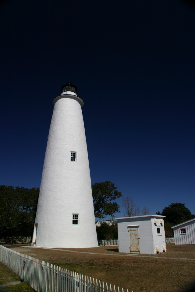 ../pictures/Ocracoke_lighthouse12.jpg