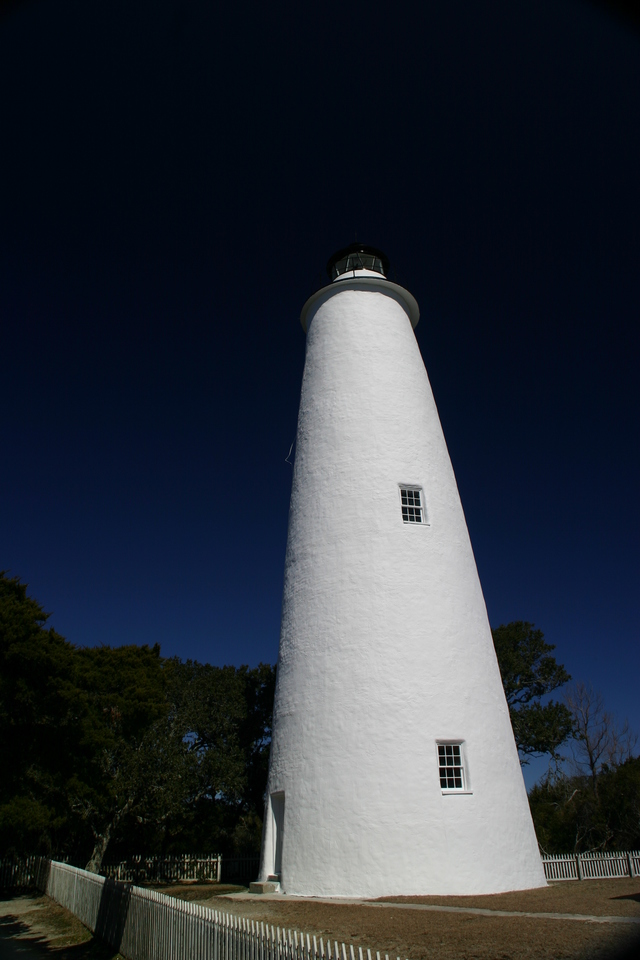 ../pictures/Ocracoke_lighthouse8.jpg