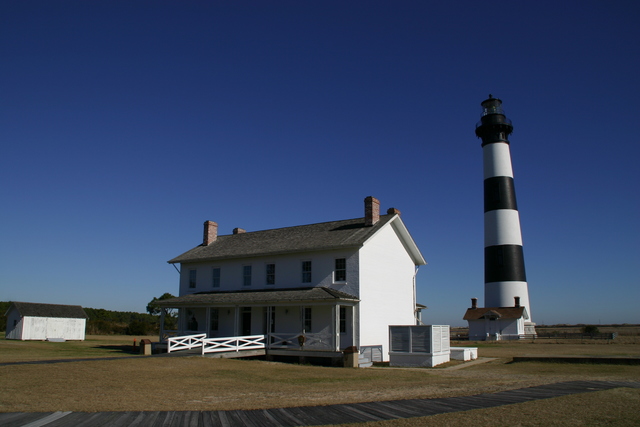 ../pictures/Boddie_Island_lighthouse4.jpg