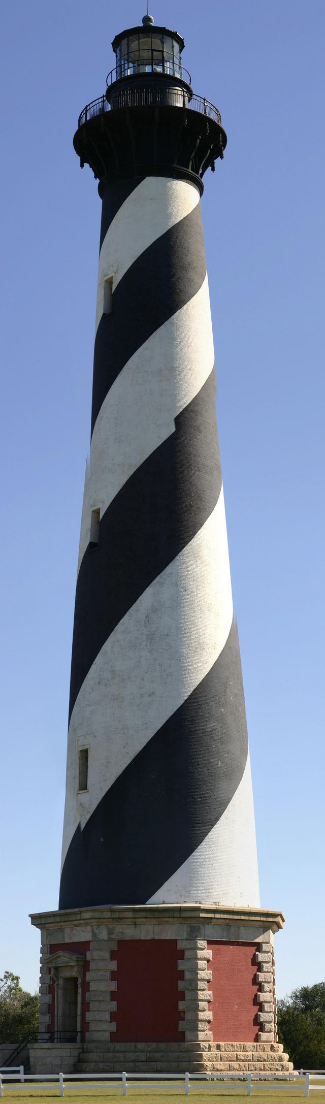 ../pictures/Hatteras_lighthouse_collage.jpg