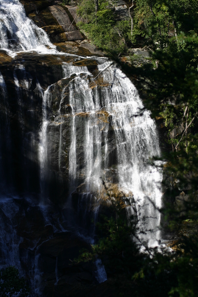 ../pictures/Whitewater_Falls10.jpg