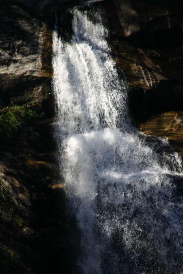 ../pictures/Whitewater_Falls9.jpg