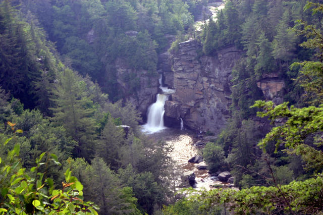 ../pictures/Linville_falls4.jpg