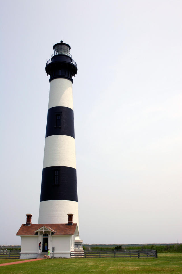 ../pictures/Bodie_lighthouse2.jpg