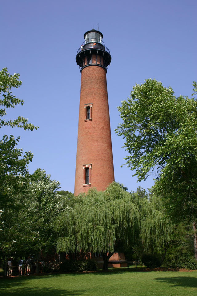 ../pictures/Currituck_lighthouse17.jpg