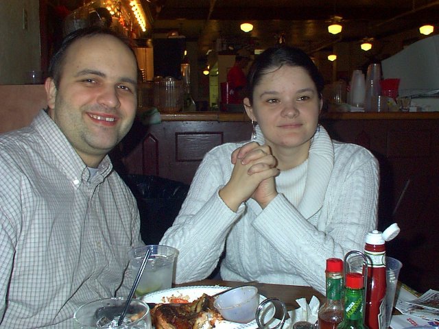../pictures/doru_and_laura_in_restaurant.jpg