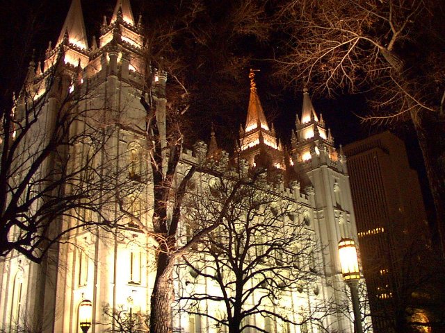 ../pictures/mormon_temple5.jpg