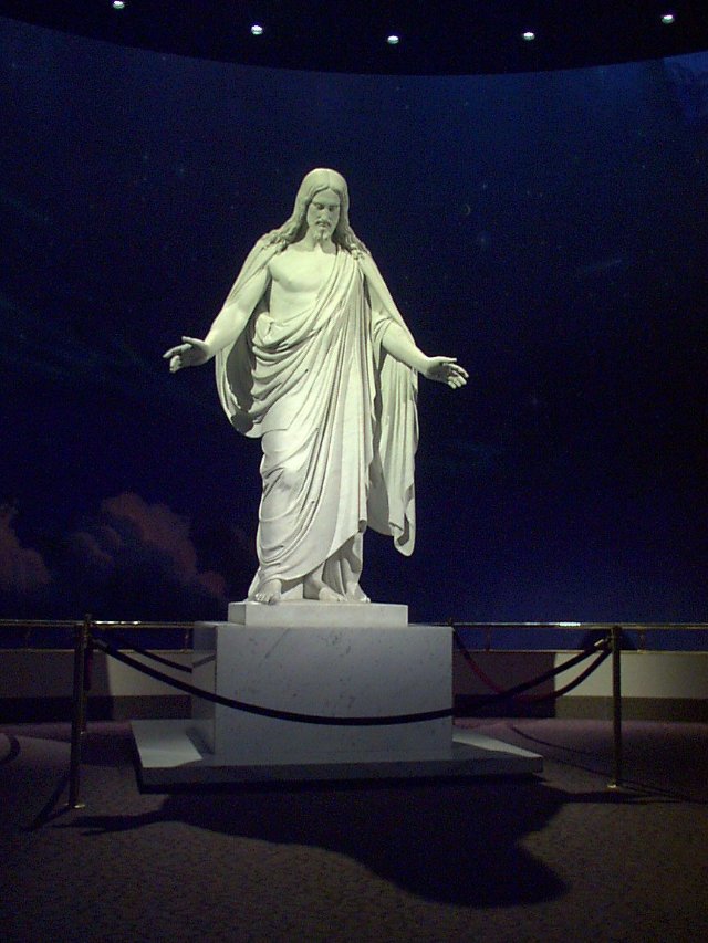 ../pictures/statue_of_Christ.jpg