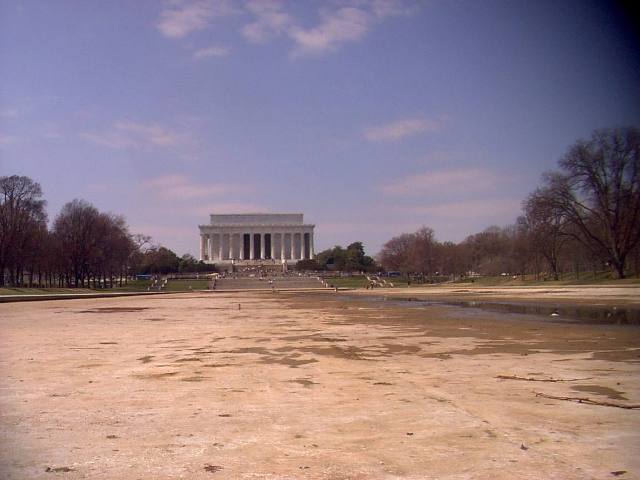 ../pictures/I_am_in_the_reflecting_pool2.jpg