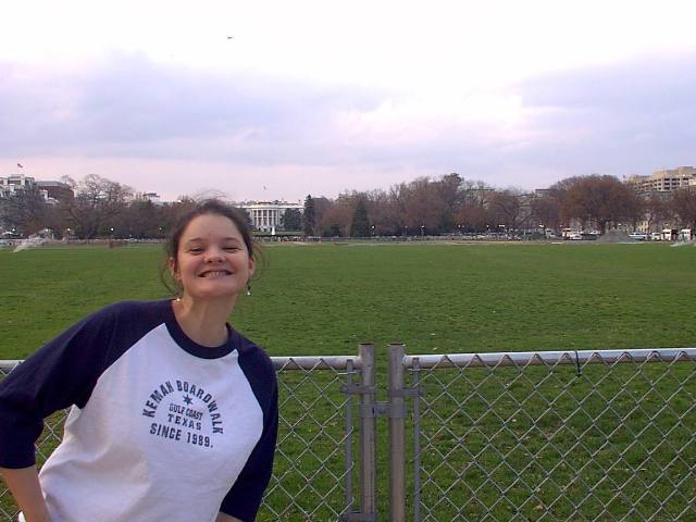 ../pictures/Laura_and_the_White_house.jpg