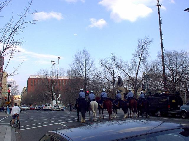../pictures/Peace_march.jpg
