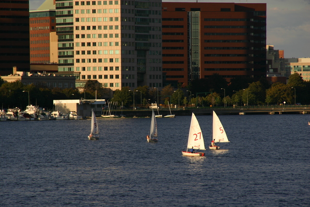 ../pictures/Charles_river1.jpg