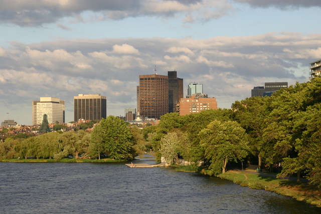 ../pictures/Charles_river3.jpg