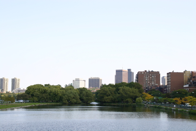 ../pictures/toward_Boston_Commons_and_Charles_river13.jpg