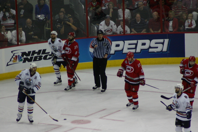 ../pictures/Hurricanes_Oilers_game5_104.jpg