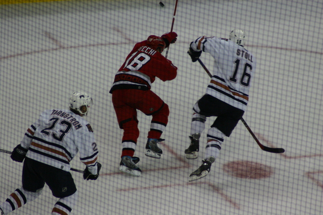 ../pictures/Hurricanes_Oilers_game5_112.jpg