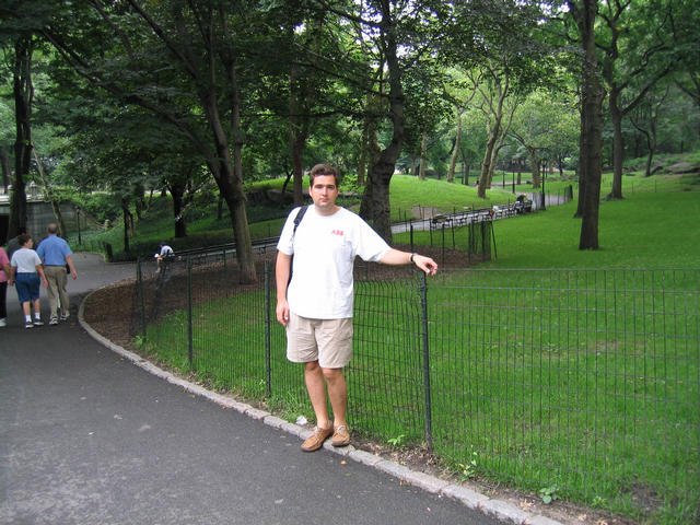 ../pictures/me_in_Central_park.jpg