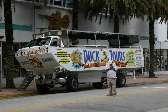 ../pictures/duck_tours.jpg