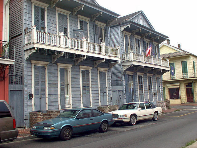 ../pictures/plasage_houses.jpg