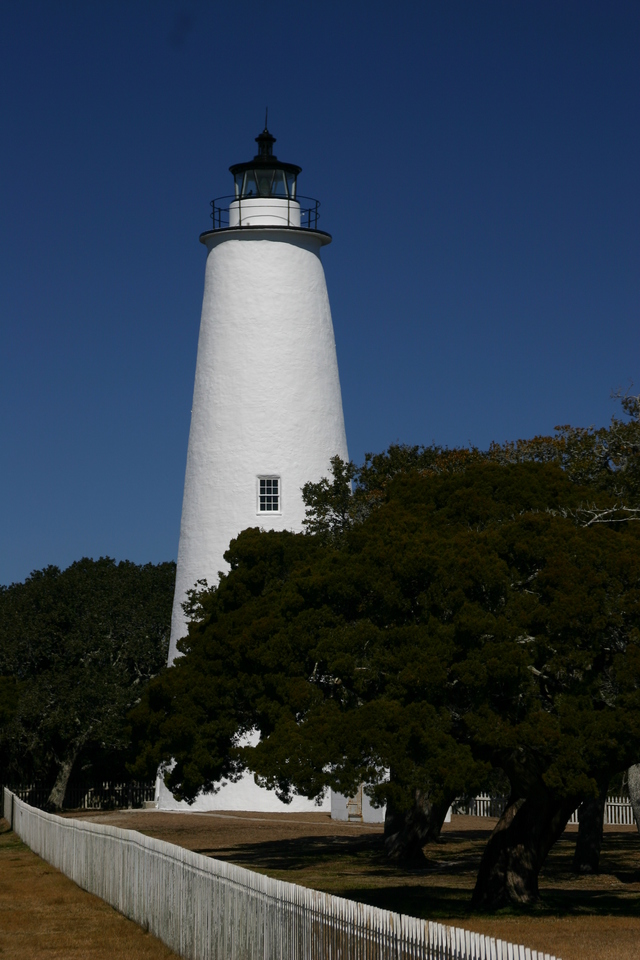 ../pictures/Ocracoke_lighthouse2.jpg