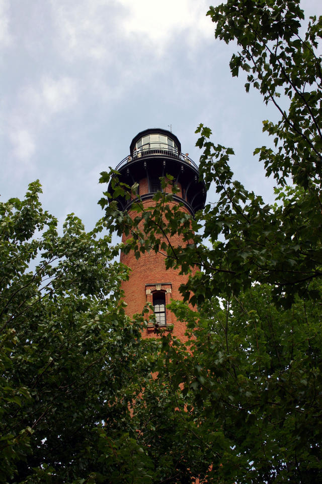 ../pictures/Currituck_lighthouse3.jpg