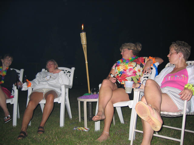 ../pictures/Stephanie_party34.jpg
