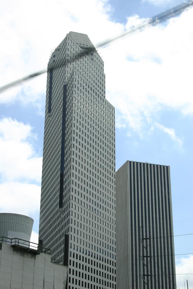 ../pictures/downtown_Houston11.jpg